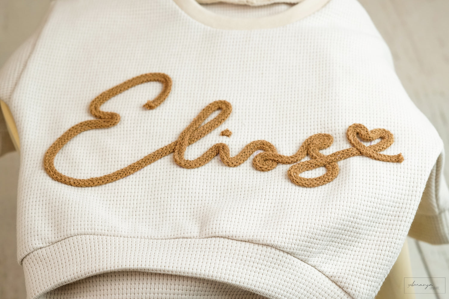 personalisierter Oversize Sweater mit Kordelschriftzug