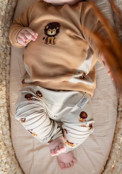 Sweater und Hose mit Biesen in Wunschgrösse und Farbe