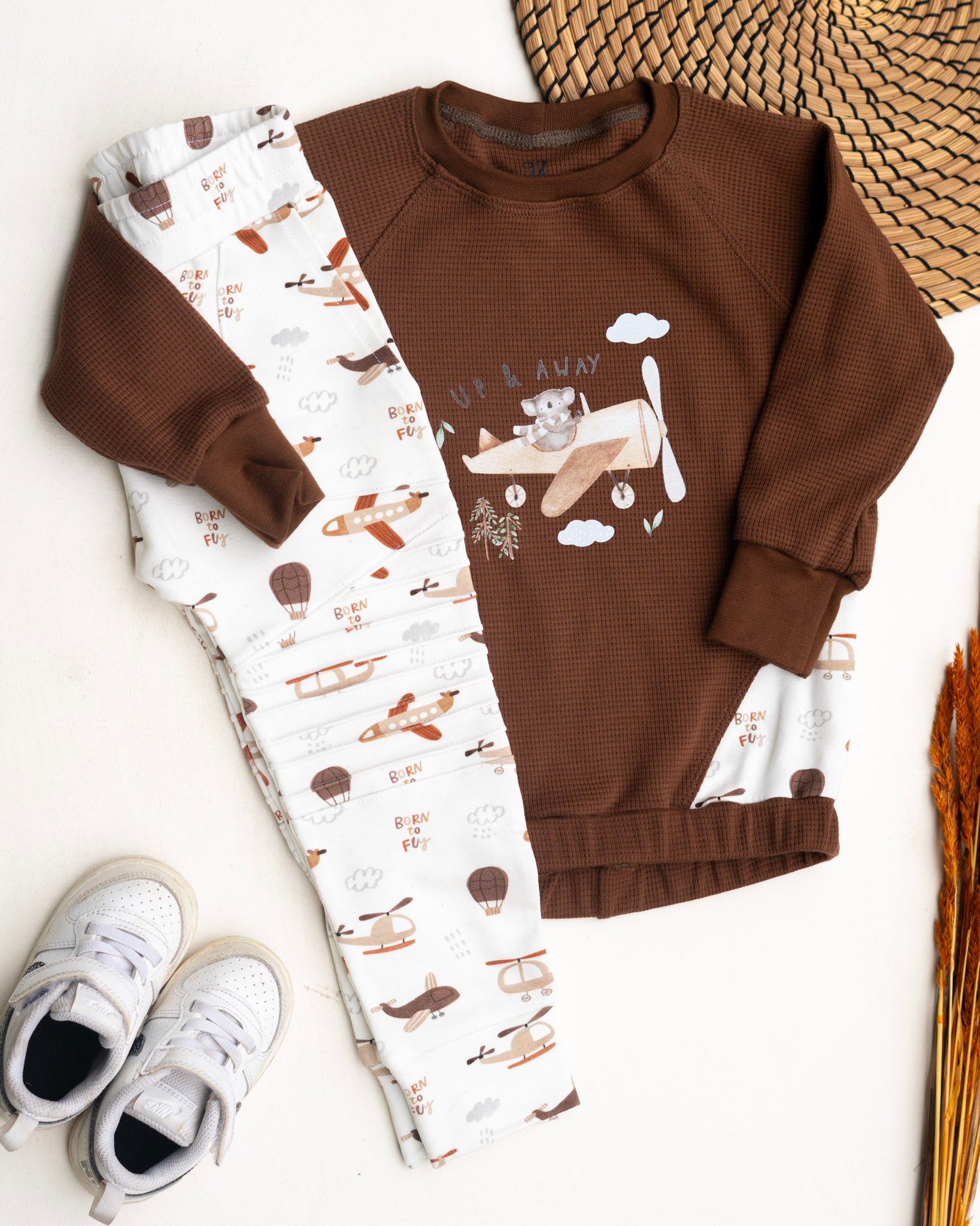 Sweater und Hose mit Biesen in Wunschgrösse und Farbe