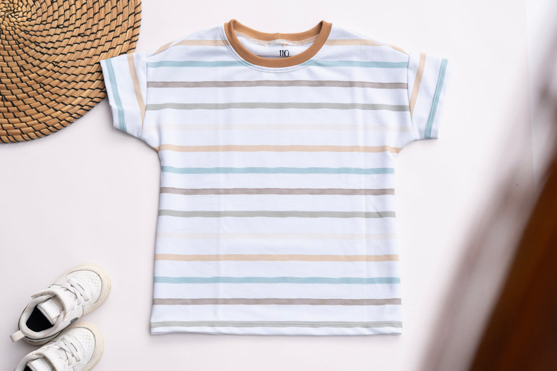 Kurzarmshirt gestreift in der Grösse 110