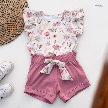 zauberhaftes Sommershirt mit Sommershorts in Wunschgrösse und Farbe