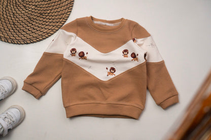 Oversize Sweater mit Teilung in Wunschgrösse und Farbe