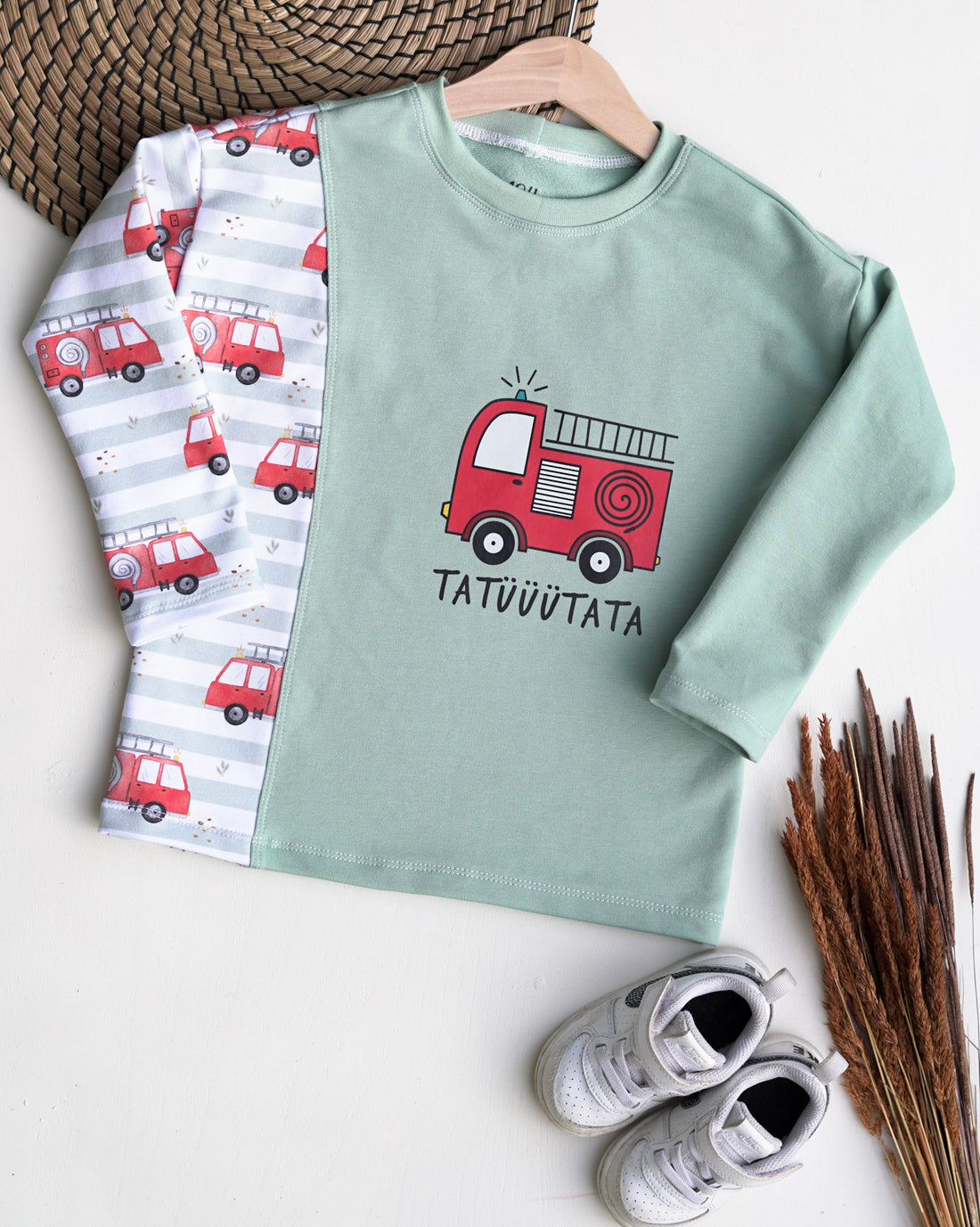Sweater mit Teilung in Wunschgrösse und Farbe