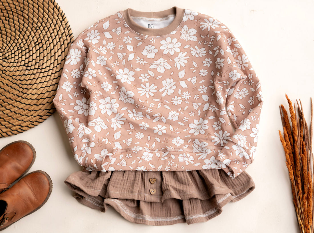 Sweater mit süssem Musselinvolant in Wunschgrösse und Farbe