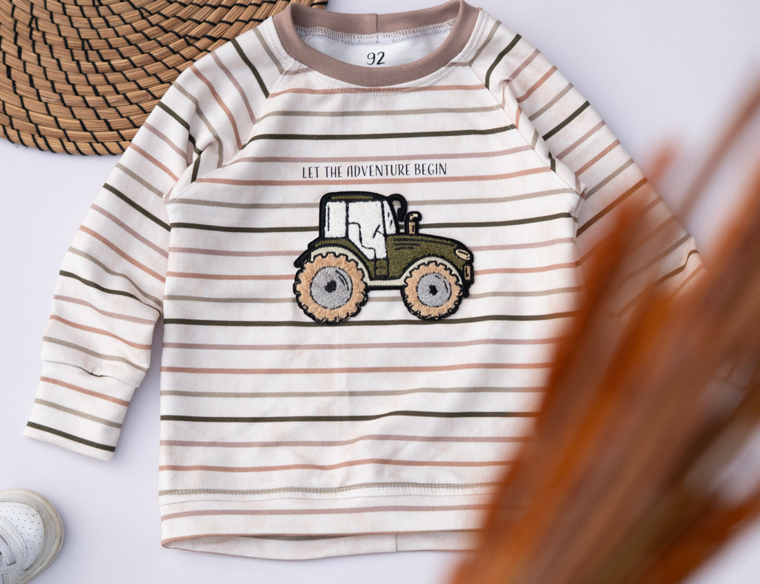 Sweater mit Bagger und Chenillepatch Grösse 92