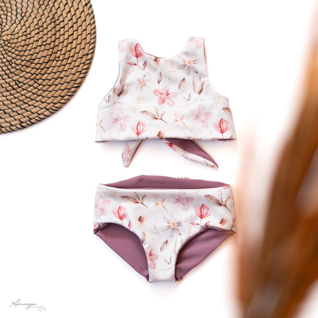 Bikini mit Blumenmotiv in der Grösse 122/128