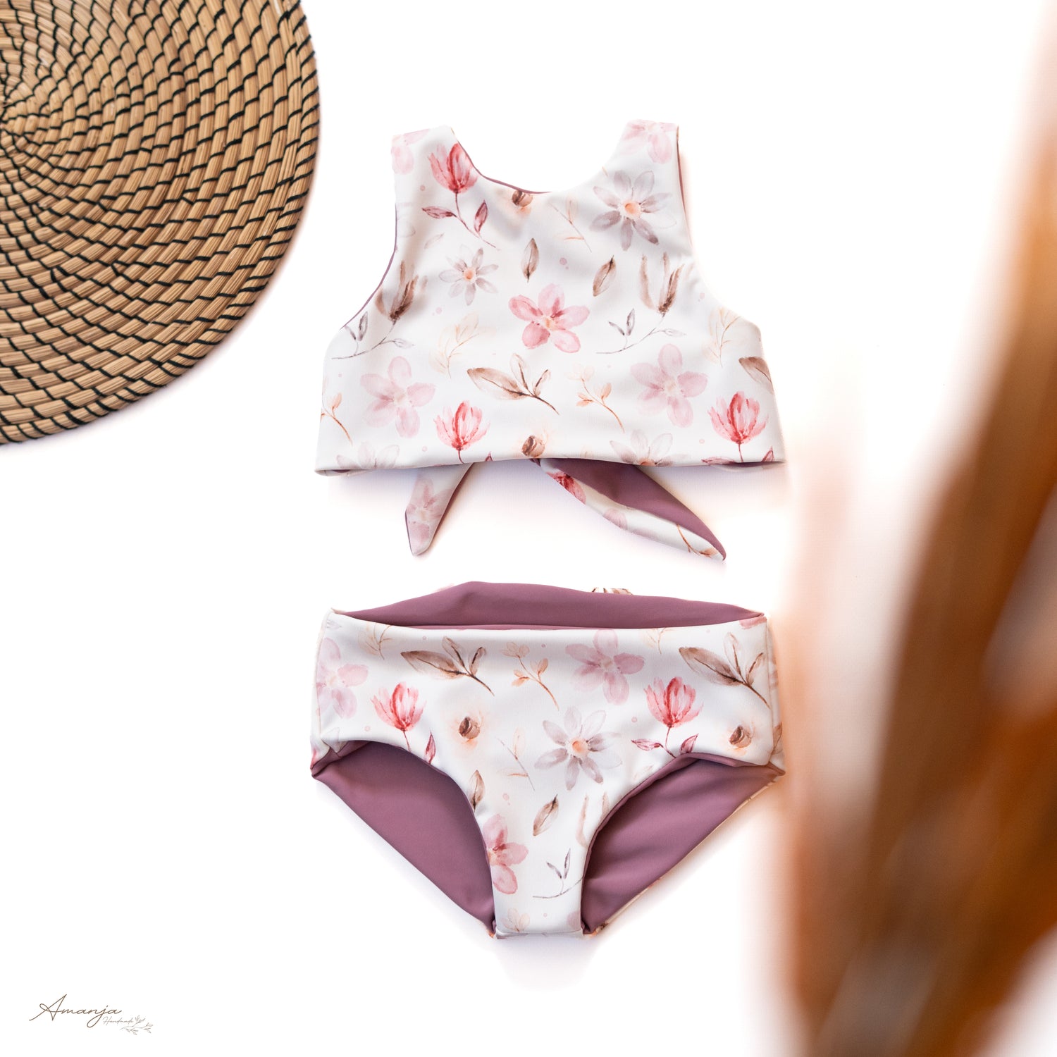 Bikini mit Blumenmotiv in der Grösse 122/128