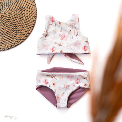 Bikini mit Blumenmotiv in der Grösse 122/128